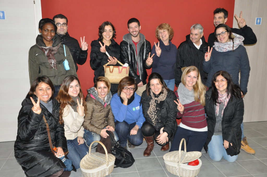 Ruthi Brucato and Vite Trasformate gather for an outreach.